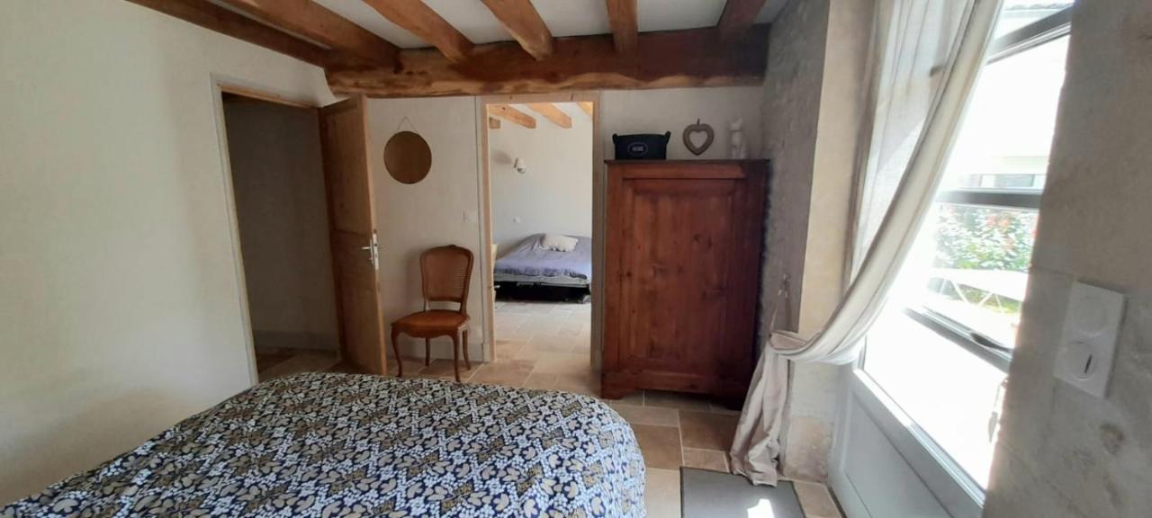 Suite De Charme Dans Une Maison Charentaise Cozes Exteriér fotografie