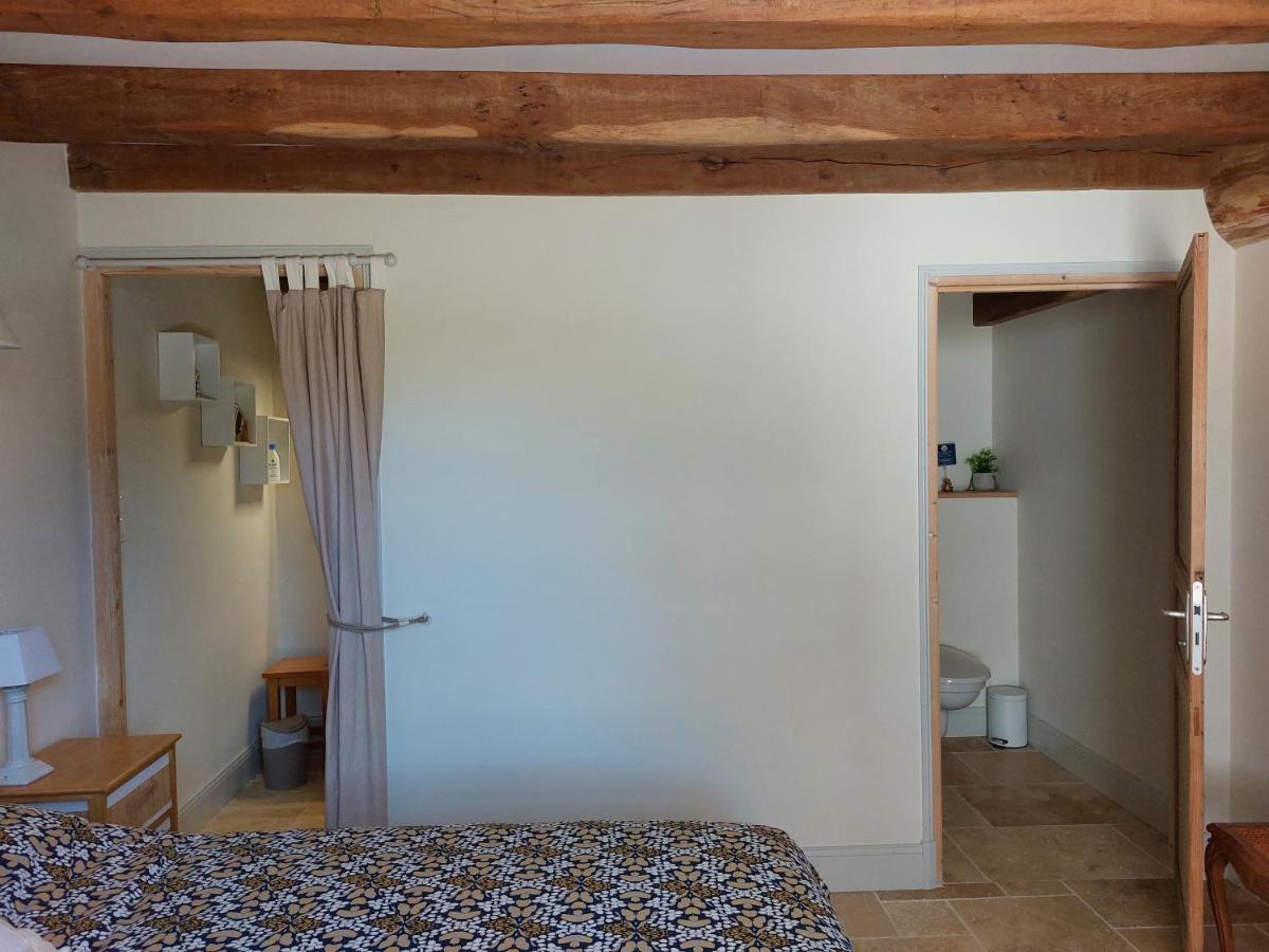 Suite De Charme Dans Une Maison Charentaise Cozes Exteriér fotografie